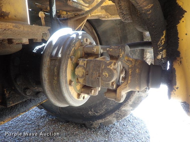 image for item DG2181 1984 John Deere 862  elevating scraper