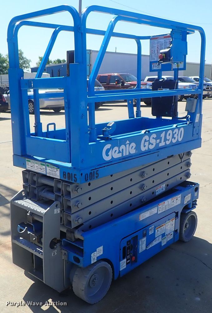 2008 Genie GS1930 scissor lift in Wichita, KS Item DG2185 sold