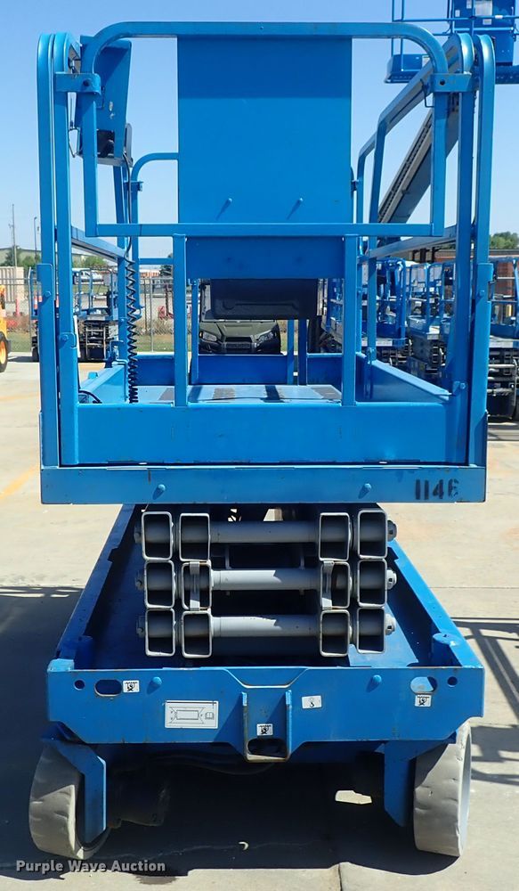 image for item DG2187 2006 Genie GS-2646  scissor lift