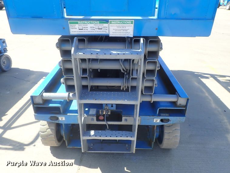 image for item DG2187 2006 Genie GS-2646  scissor lift