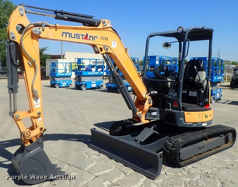 image for item DG2191 2015 Mustang 350Z NXTC  mini excavator