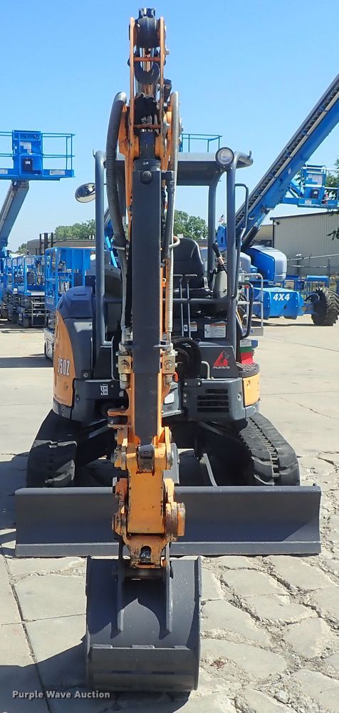 image for item DG2191 2015 Mustang 350Z NXTC  mini excavator