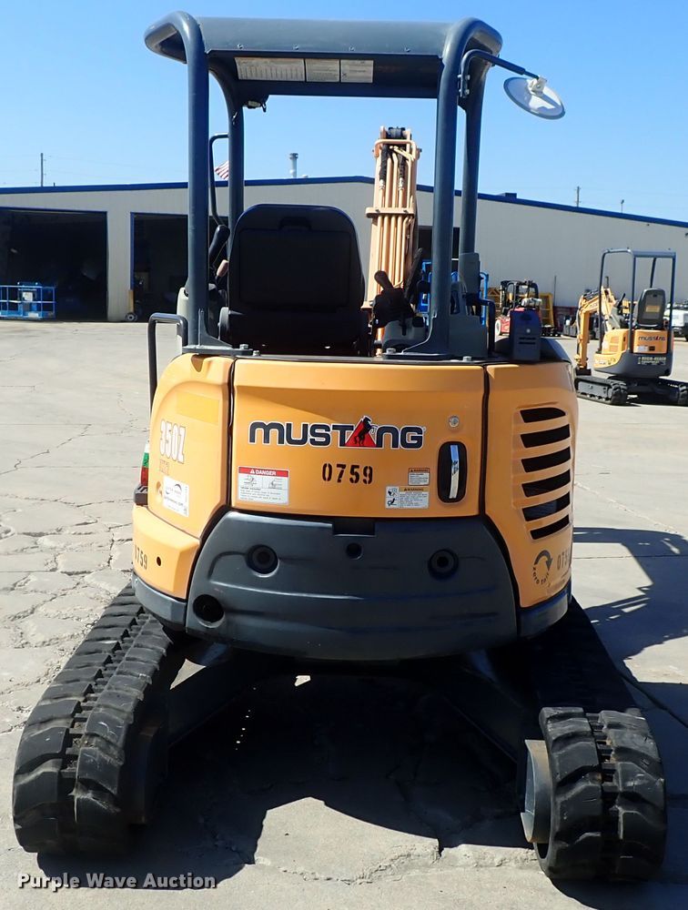 image for item DG2191 2015 Mustang 350Z NXTC  mini excavator