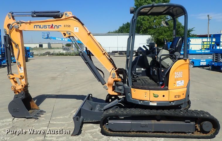 image for item DG2191 2015 Mustang 350Z NXTC  mini excavator