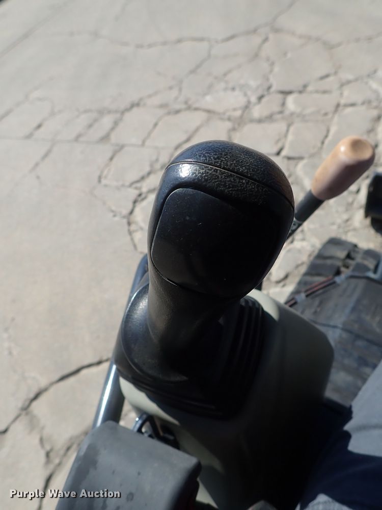 image for item DG2191 2015 Mustang 350Z NXTC  mini excavator