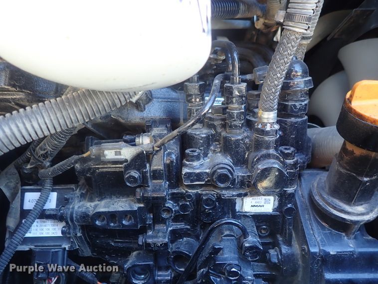 image for item DG2191 2015 Mustang 350Z NXTC  mini excavator