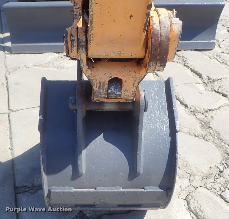 image for item DG2191 2015 Mustang 350Z NXTC  mini excavator