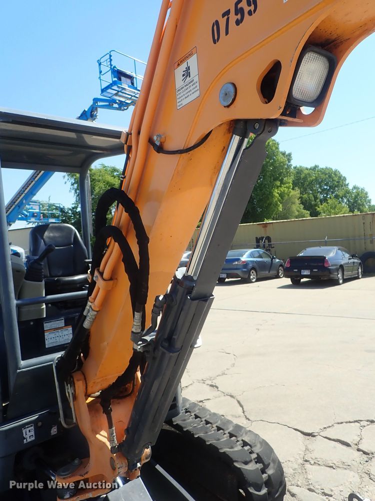 image for item DG2191 2015 Mustang 350Z NXTC  mini excavator
