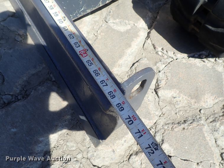 image for item DG2191 2015 Mustang 350Z NXTC  mini excavator