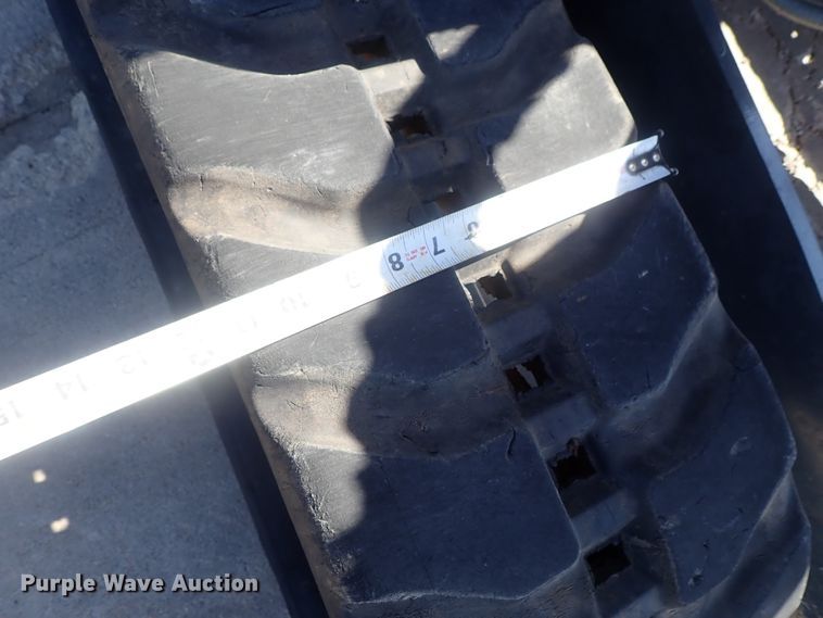 image for item DG2191 2015 Mustang 350Z NXTC  mini excavator