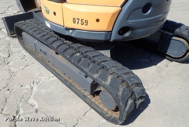 image for item DG2191 2015 Mustang 350Z NXTC  mini excavator