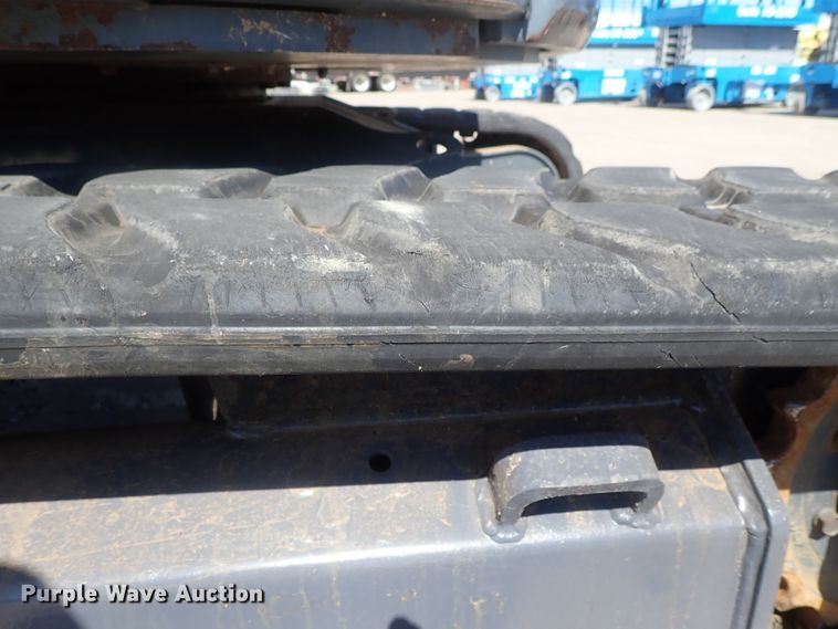 image for item DG2191 2015 Mustang 350Z NXTC  mini excavator