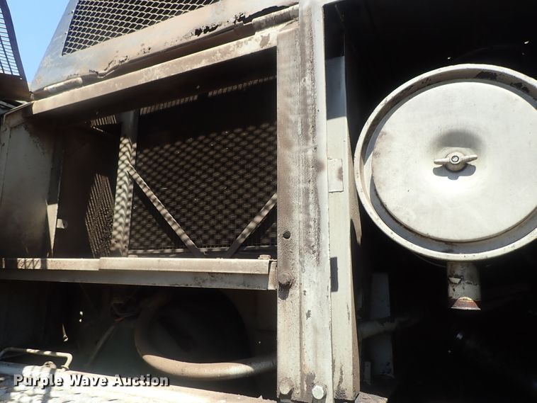 image for item DG2195 1981 Link Belt LS-5800  Scrap Master excavator