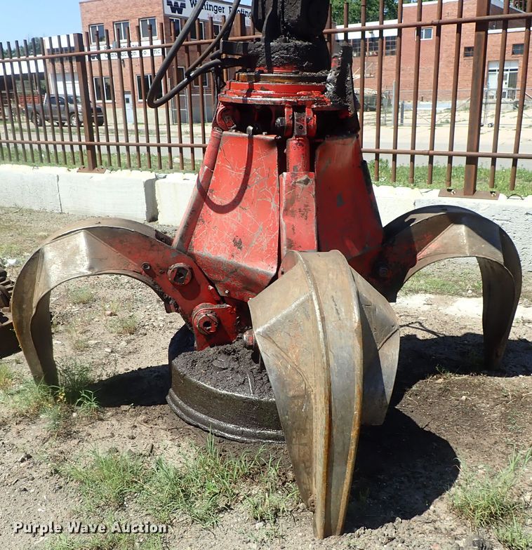 image for item DG2195 1981 Link Belt LS-5800  Scrap Master excavator