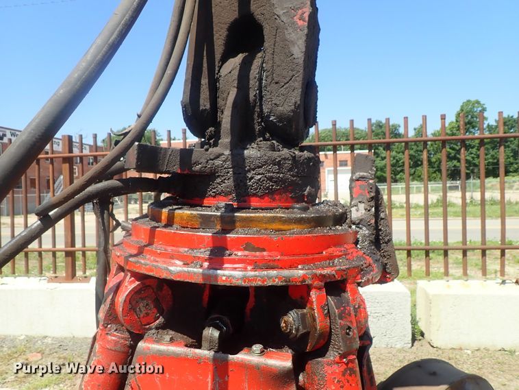 image for item DG2195 1981 Link Belt LS-5800  Scrap Master excavator