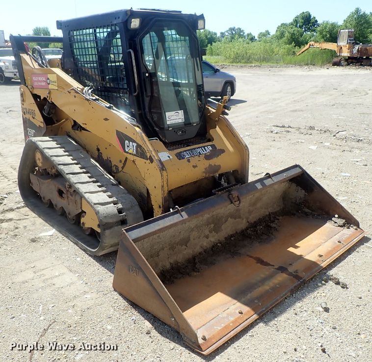 image for item DG2199 2011 Caterpillar 259B  tracked skid steer loader