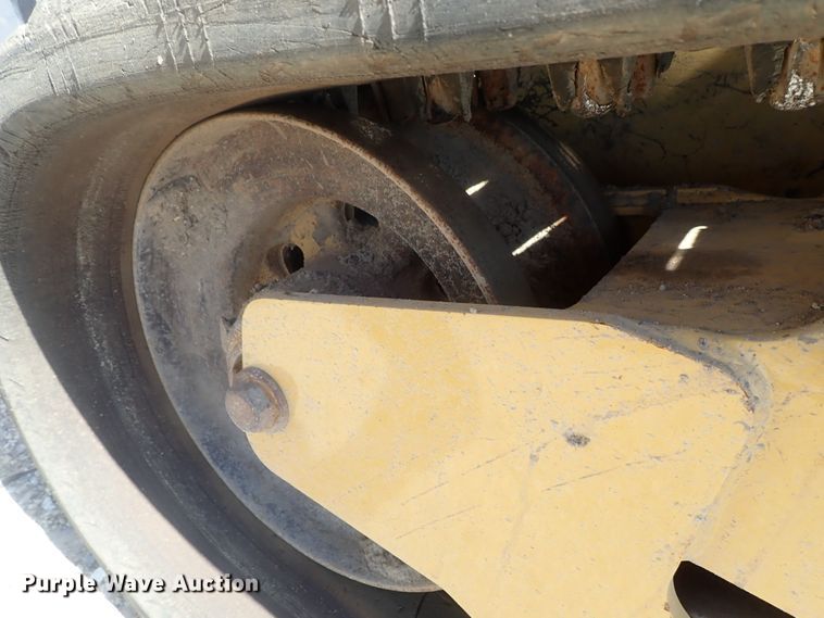 image for item DG2199 2011 Caterpillar 259B  tracked skid steer loader