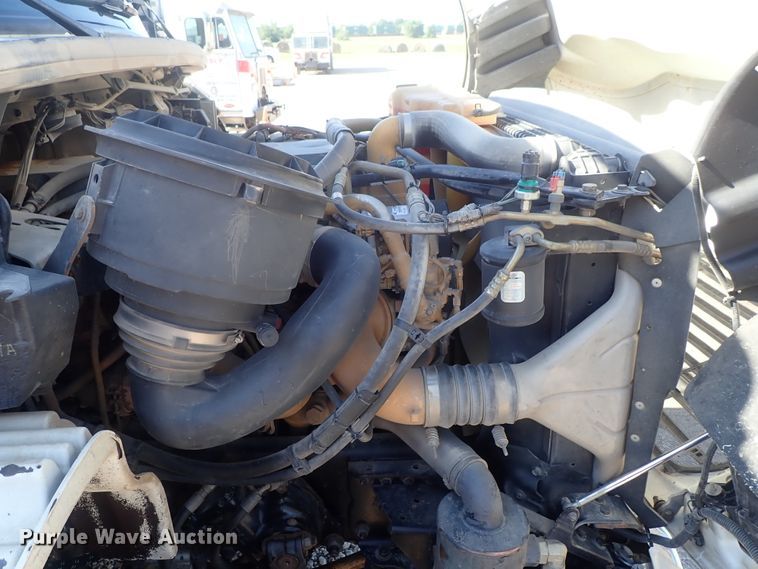 image for item DG2204 2009 Freightliner Business Class M2  roll-off container truck