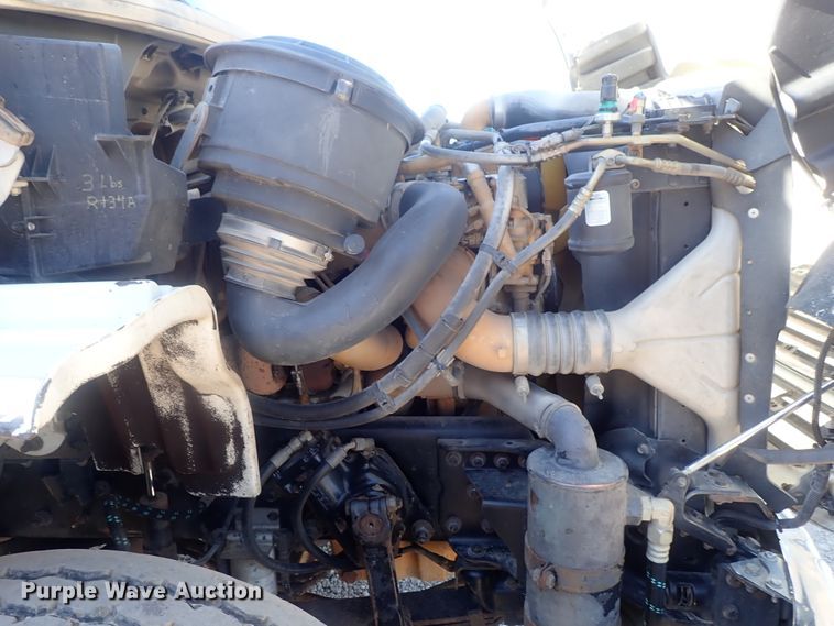 image for item DG2204 2009 Freightliner Business Class M2  roll-off container truck