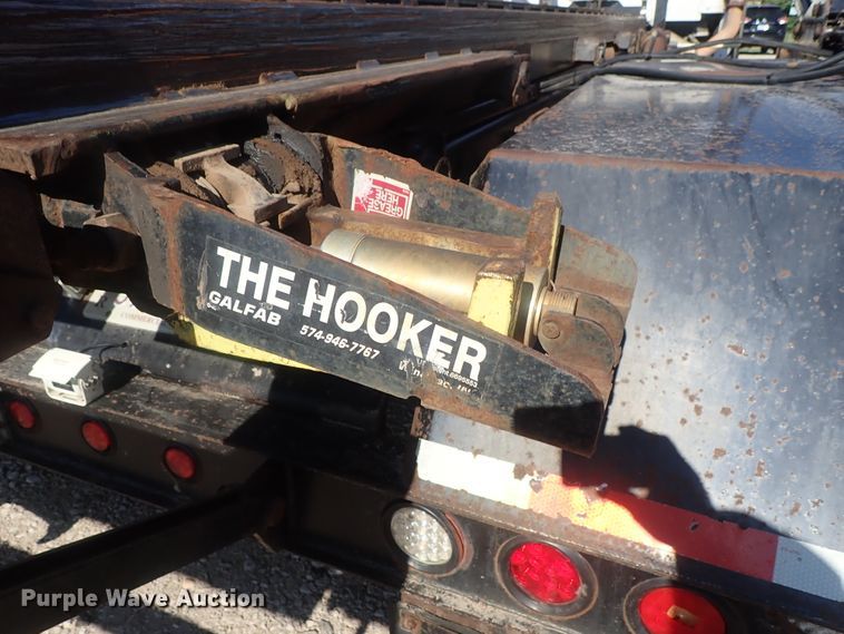 image for item DG2204 2009 Freightliner Business Class M2  roll-off container truck