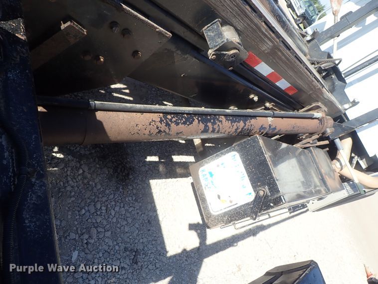 image for item DG2204 2009 Freightliner Business Class M2  roll-off container truck