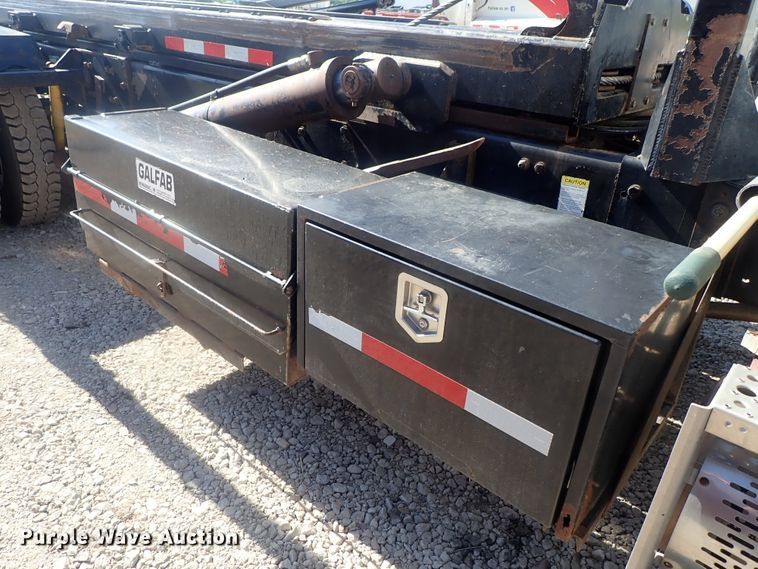 image for item DG2204 2009 Freightliner Business Class M2  roll-off container truck