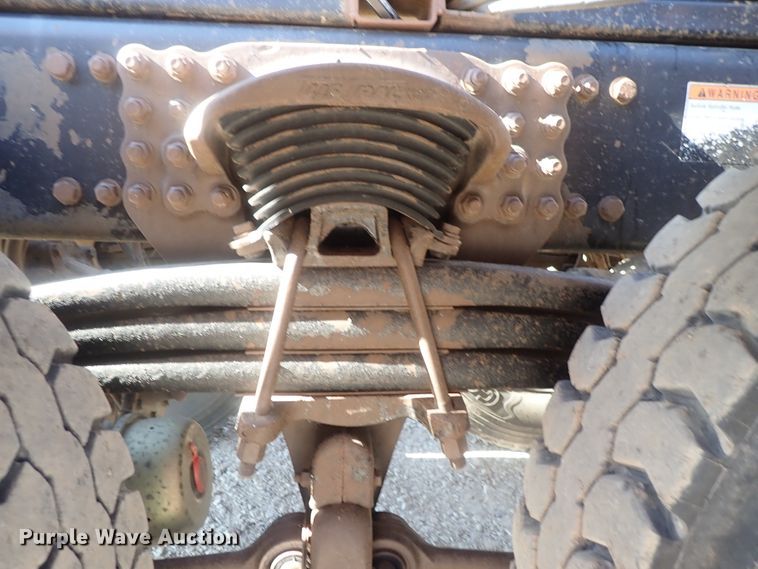 image for item DG2204 2009 Freightliner Business Class M2  roll-off container truck