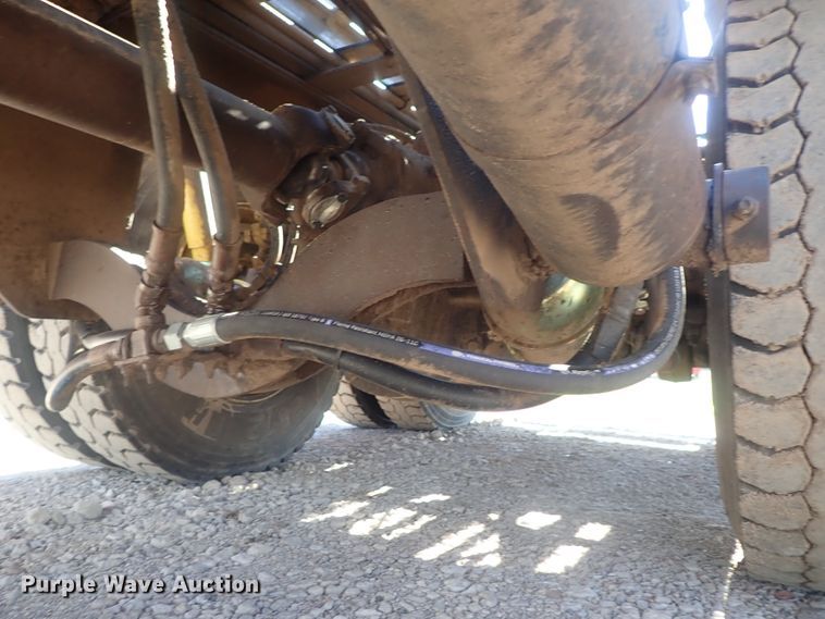 image for item DG2204 2009 Freightliner Business Class M2  roll-off container truck