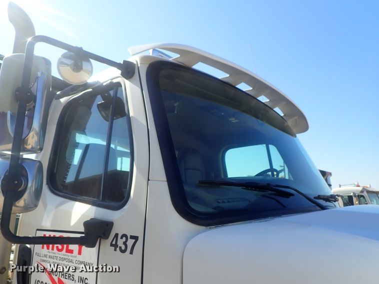 image for item DG2204 2009 Freightliner Business Class M2  roll-off container truck