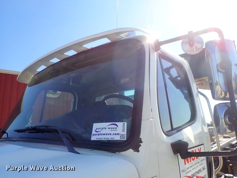 image for item DG2204 2009 Freightliner Business Class M2  roll-off container truck