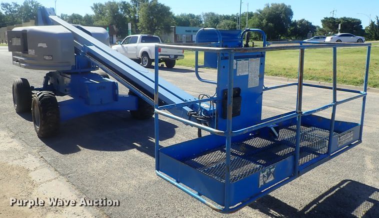 image for item DG2205 1999 Genie S-40  boom lift