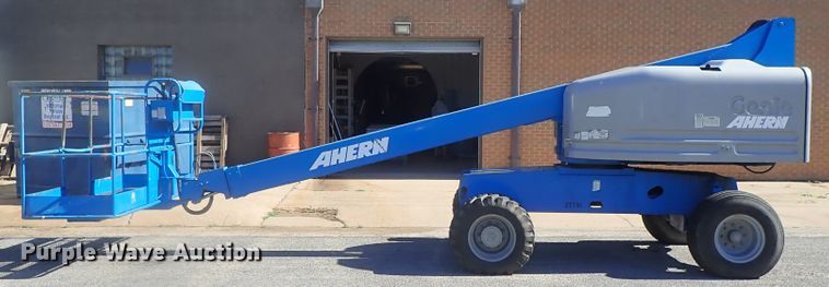 image for item DG2205 1999 Genie S-40  boom lift