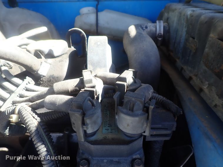 image for item DG2205 1999 Genie S-40  boom lift