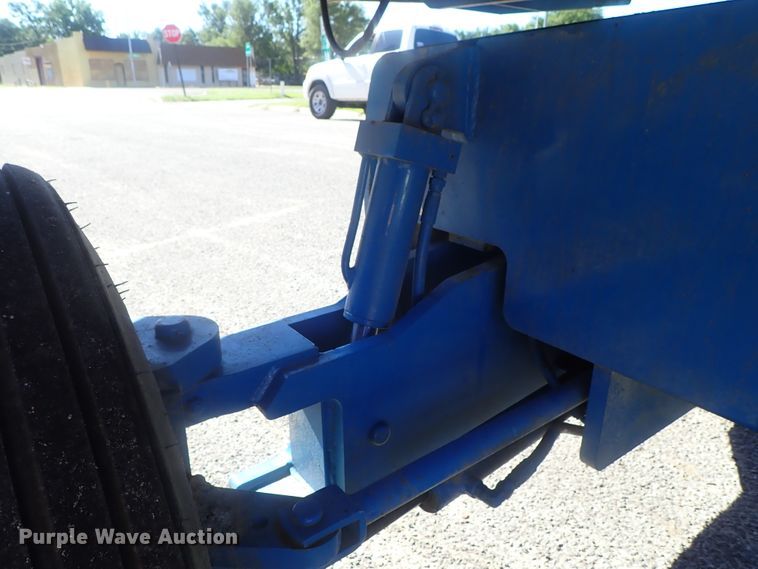 image for item DG2205 1999 Genie S-40  boom lift