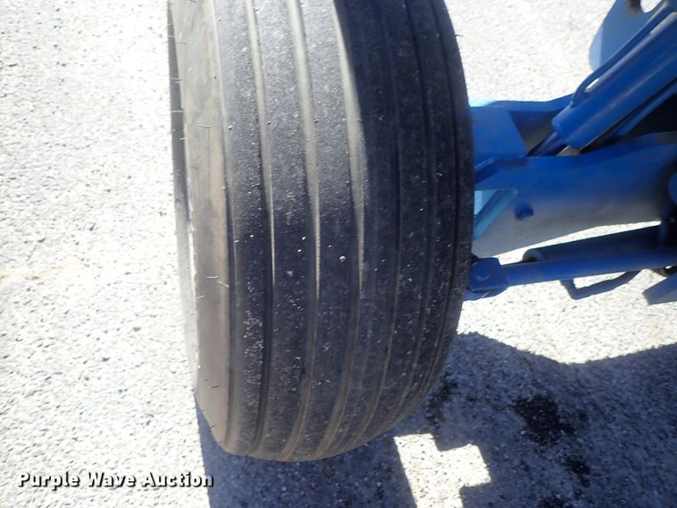 image for item DG2205 1999 Genie S-40  boom lift