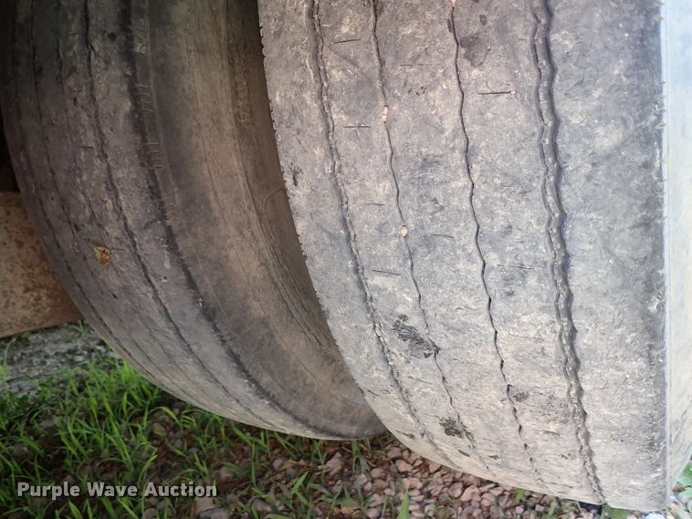 image for item DG2230 1977 Hyster drop deck equipment trailer