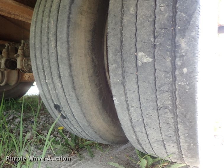 image for item DG2230 1977 Hyster drop deck equipment trailer