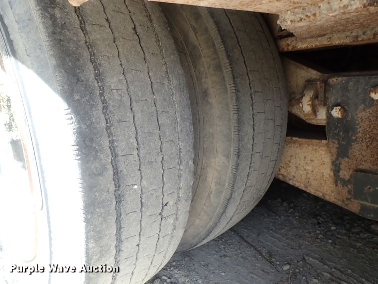 image for item DG2230 1977 Hyster drop deck equipment trailer