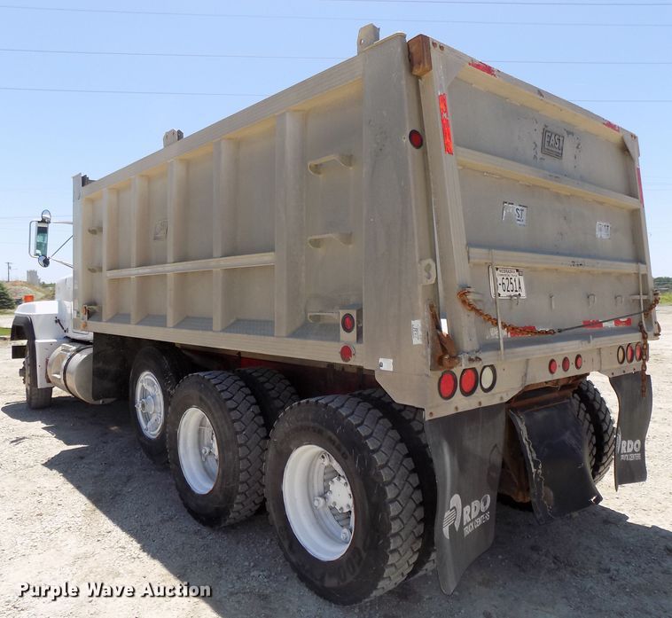 image for item DG2603 1994 Mack RD688S  dump truck