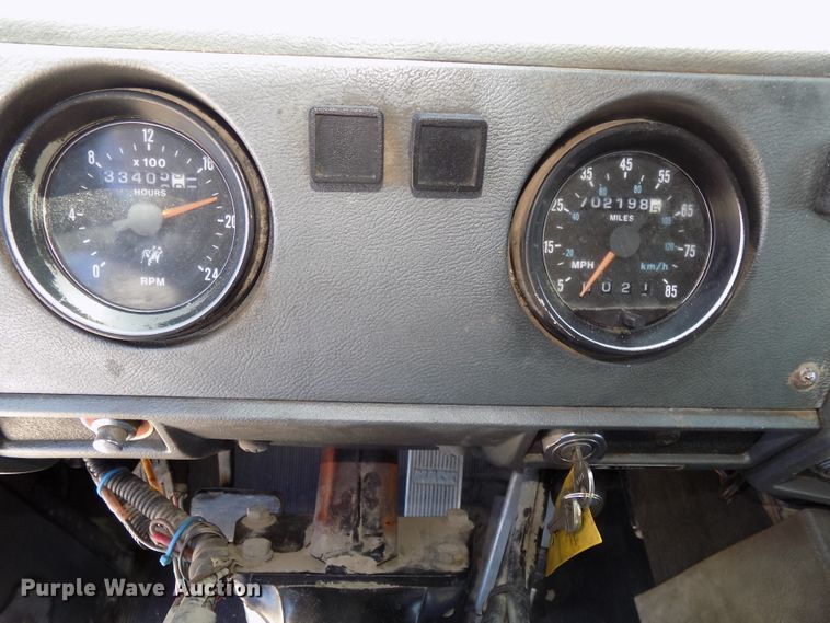 image for item DG2603 1994 Mack RD688S  dump truck