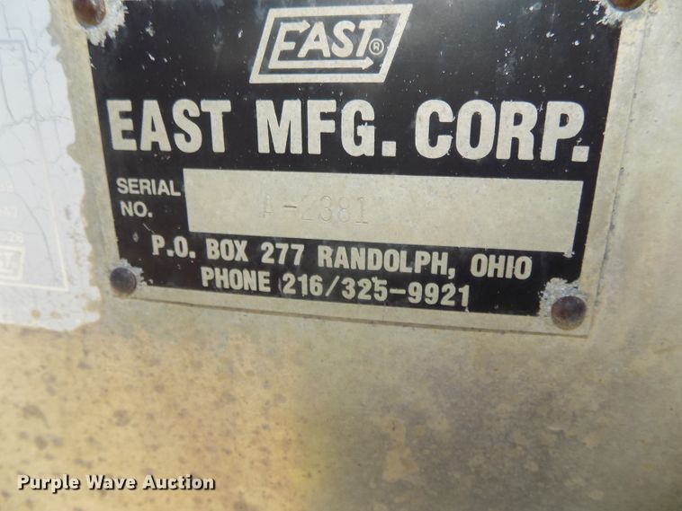 image for item DG2603 1994 Mack RD688S  dump truck