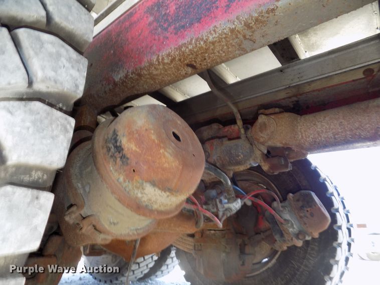 image for item DG2603 1994 Mack RD688S  dump truck