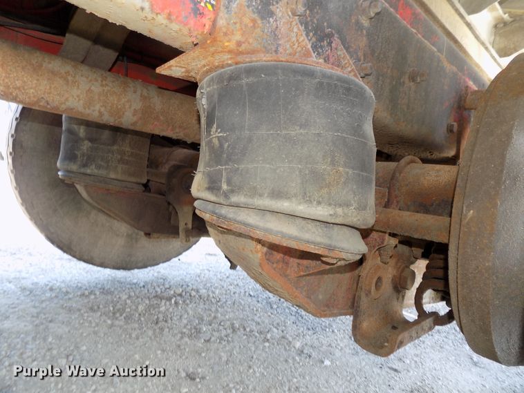 image for item DG2603 1994 Mack RD688S  dump truck