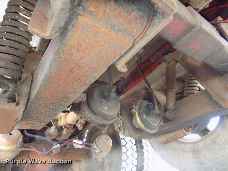 image for item DG2603 1994 Mack RD688S  dump truck