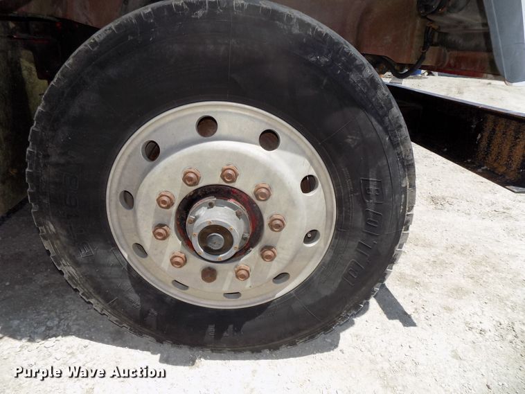 image for item DG2603 1994 Mack RD688S  dump truck