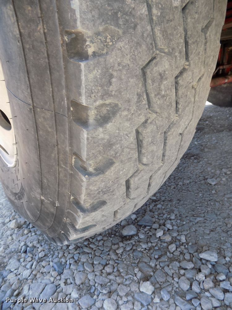 image for item DG2603 1994 Mack RD688S  dump truck