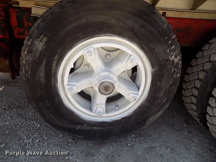 image for item DG2603 1994 Mack RD688S  dump truck