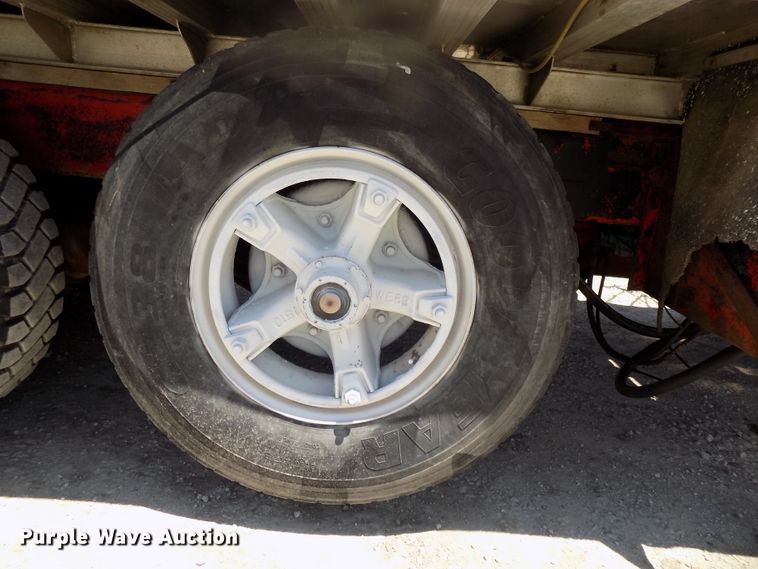 image for item DG2603 1994 Mack RD688S  dump truck