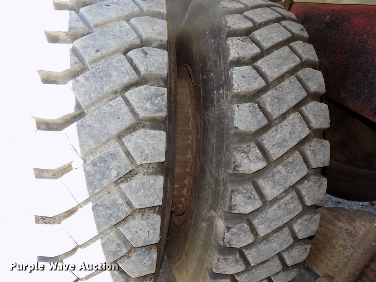 image for item DG2603 1994 Mack RD688S  dump truck