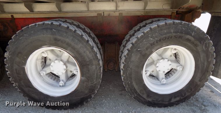 image for item DG2603 1994 Mack RD688S  dump truck